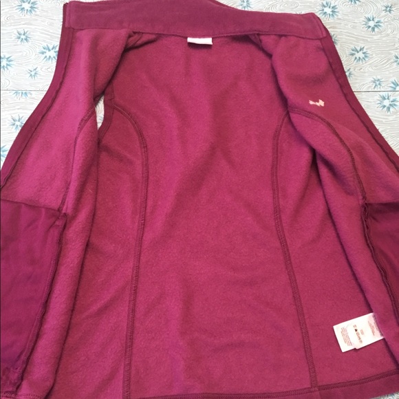COLUMBIA Women’s magenta vest, size medium - Picture 2 of 6